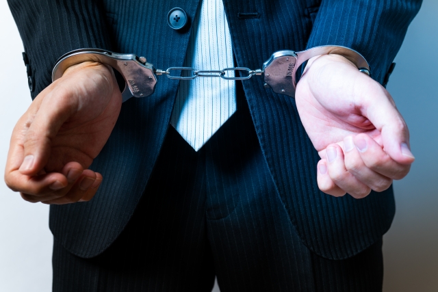 社員の業務上横領はトリプルパンチ　ブログ更新